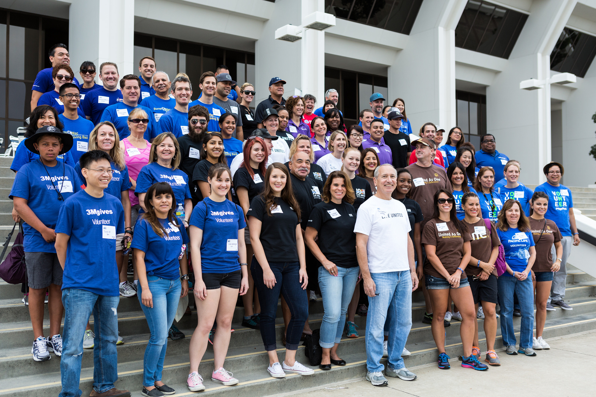 2015 Day Of Caring Unites Volunteers To Give Back